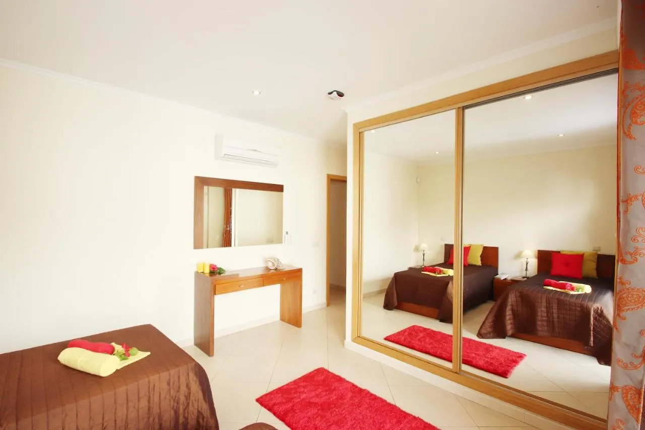 Villa Pauline By Algarve Vacation Albufeira